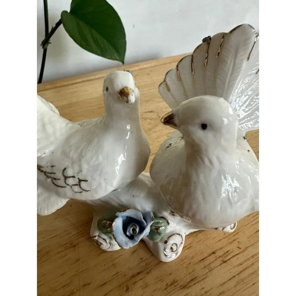 K’s Collection two doves figurine - Picture 4 of 7